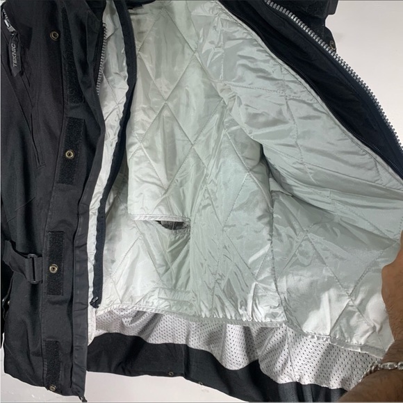 Like NEW men’s or women’s Teknic armortex motorcycle jacket with protection - Picture 8 of 13